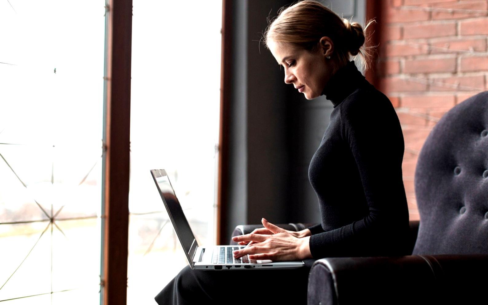 Praktická ukázka práce s finančními daty a analytickými nástroji